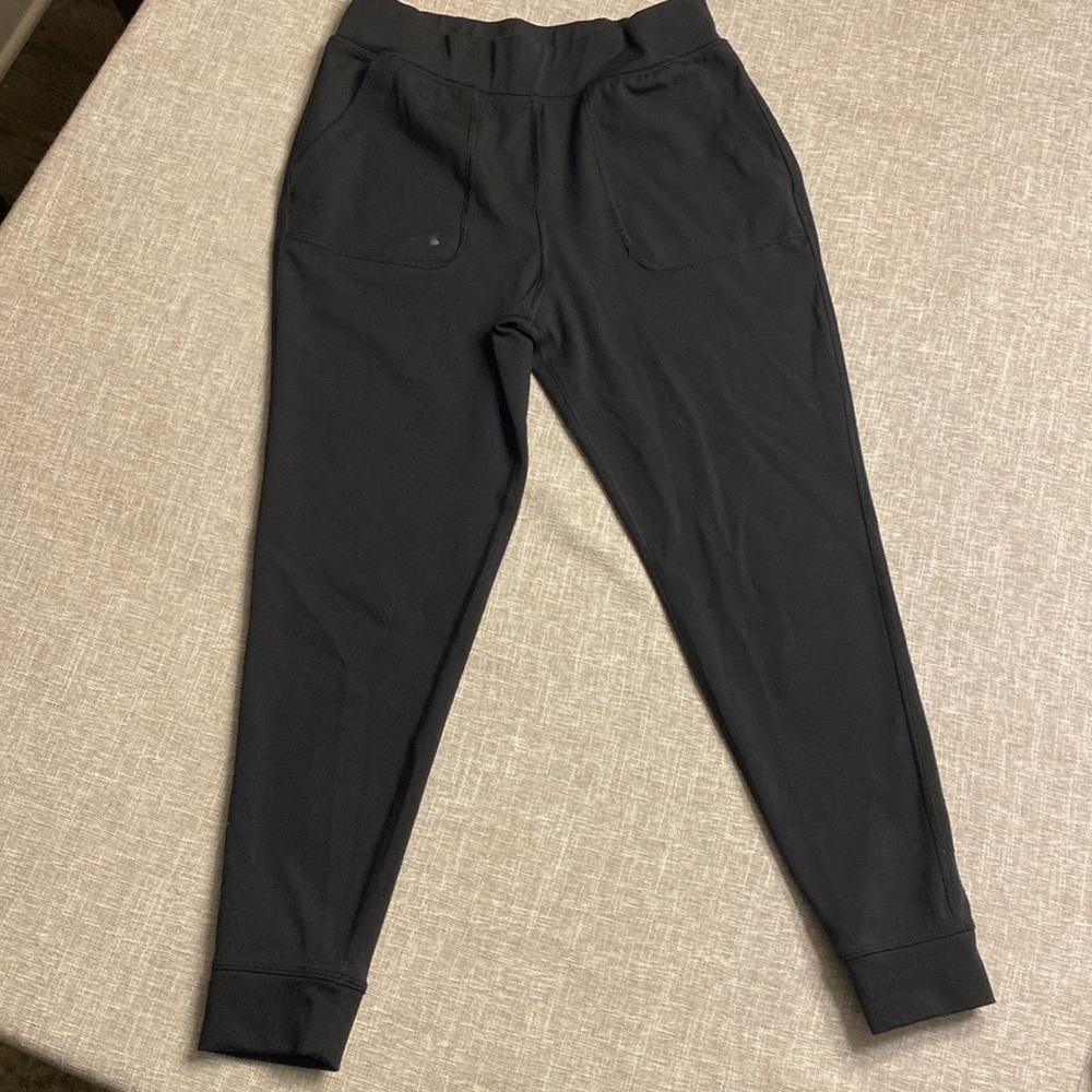 Girls Under Armour joggers medium